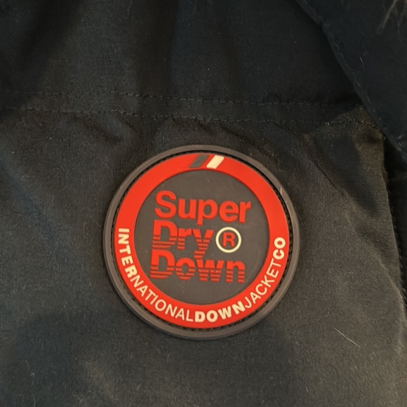 SuperDry Puffer Vest with fur lined hood - Picture 2 of 6